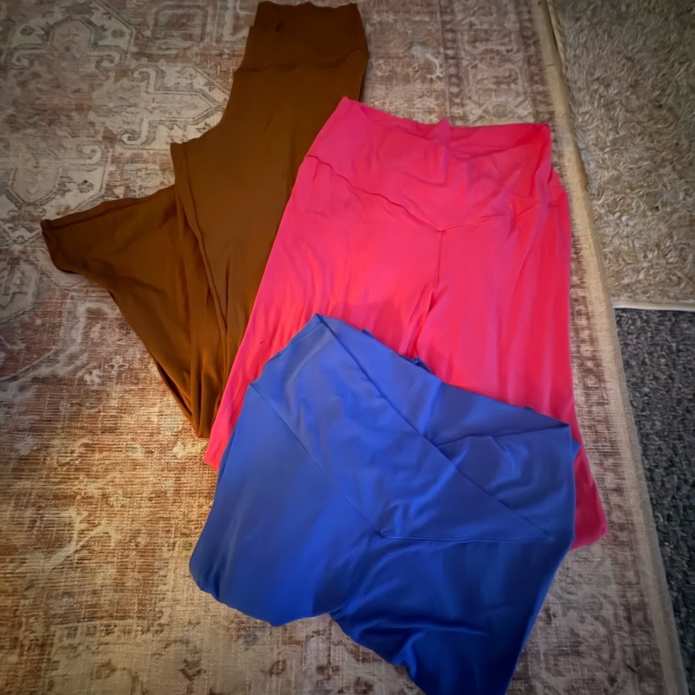Aerie Vibrant color leggings set !